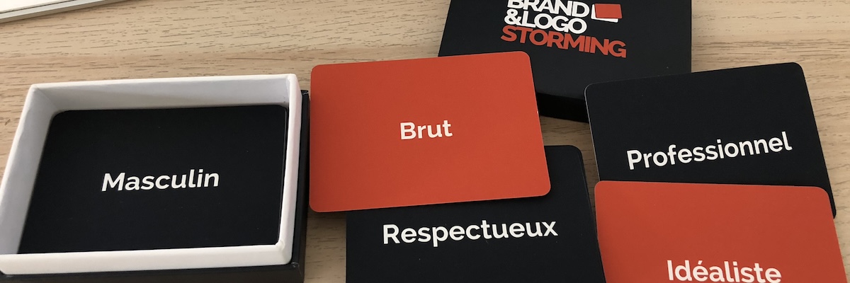 brand et logo storming pour définir l'identité de sa marque produit, service, personnelle ou marque d'employeur